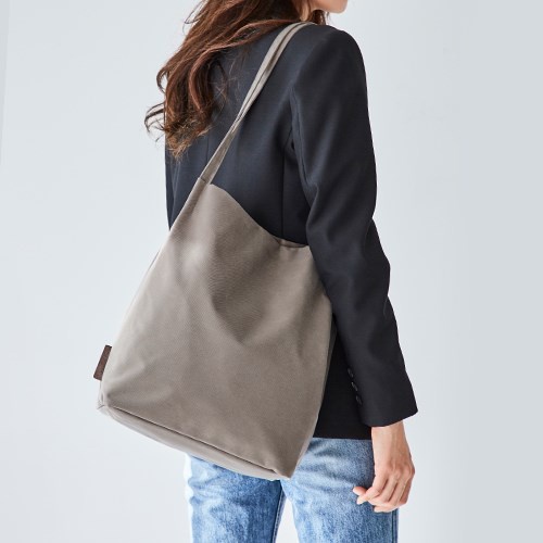 韓国人気ブランド★[ITHINKSO] HOBO NEAT BAG CHILLING 韓国人気ブランド☆[ITHINKSO] HOBO NEAT BAG CHILLING