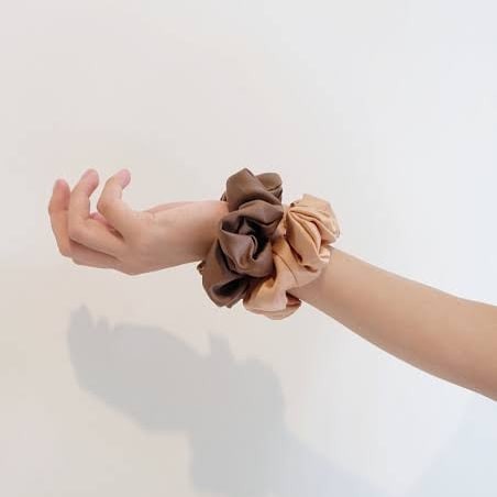 (DAPAT 2 PCS) Scrunchie Jumbo / Ikat Rambut / Cepol Hijab - Gambar 2