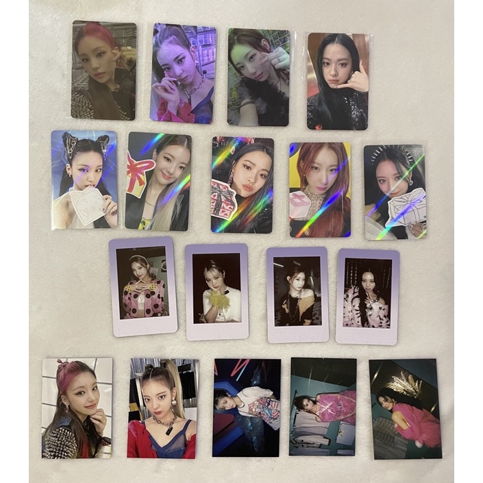 ITZY Crazy in Love Photocards PC POB