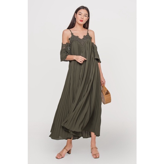 PREMIUM* BNWT FAYTH Florence Pleated Crochet V Neck Sleeveless Off Shoulder Maxi  Dress (Olive Green) | Shopee Singapore