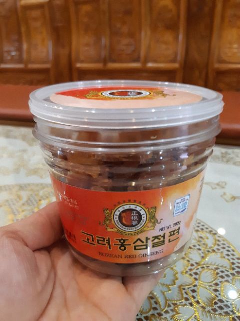 - Korean Honey-Sliced Ginseng With Plastic Box 200g (Plastic Cup