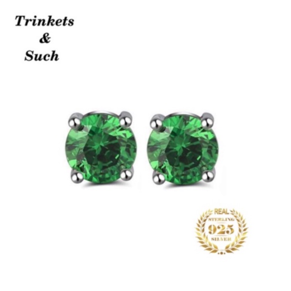 Real emerald sale stud earrings