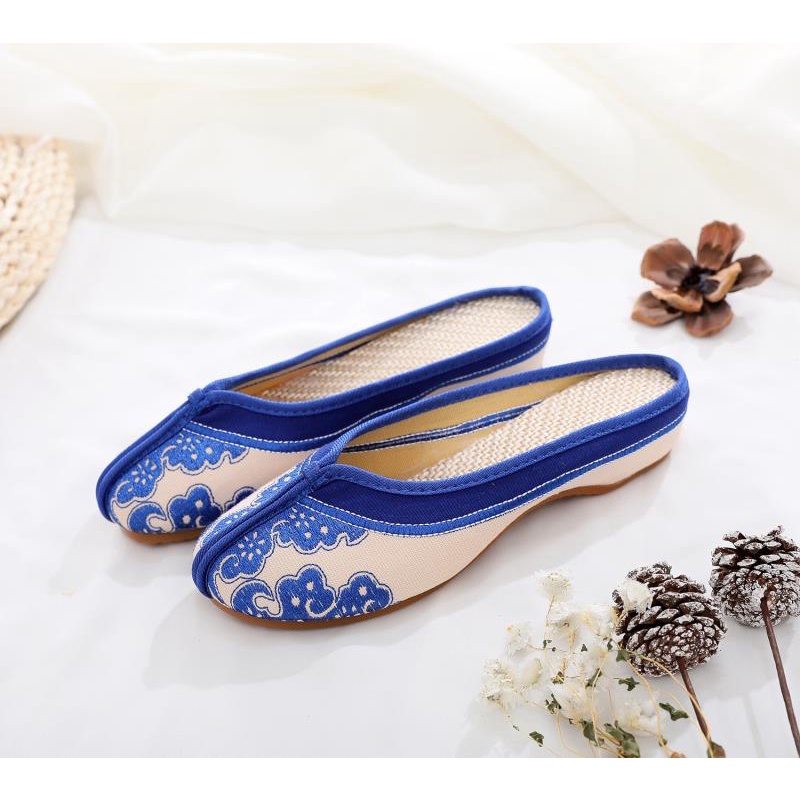 White hot sale chinese slippers