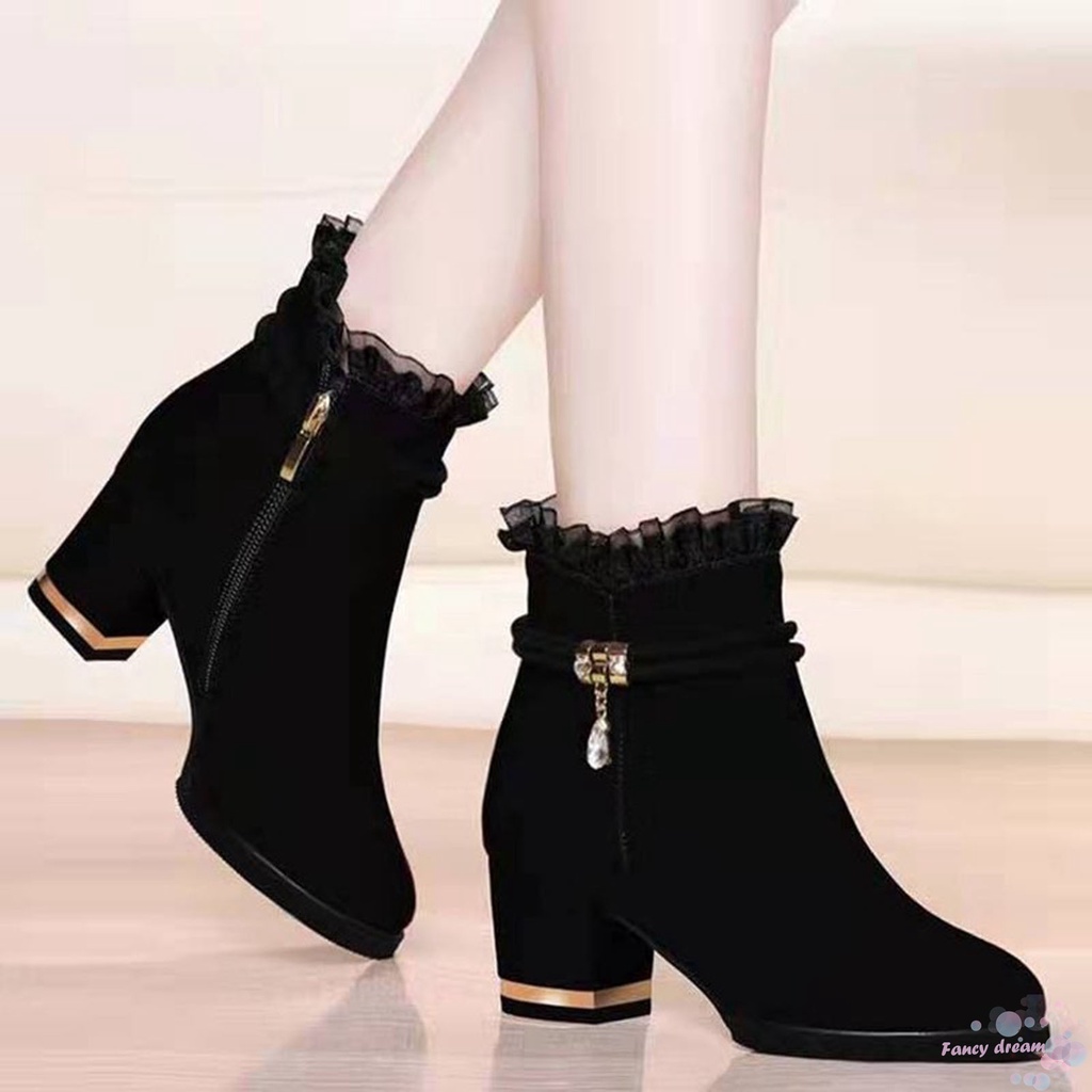 Women'S Cool Boot With Short Cylinder and Heel Women'S Cool Boot With ...