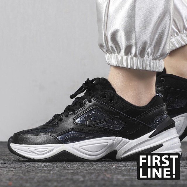 All black nike hot sale m2k tekno