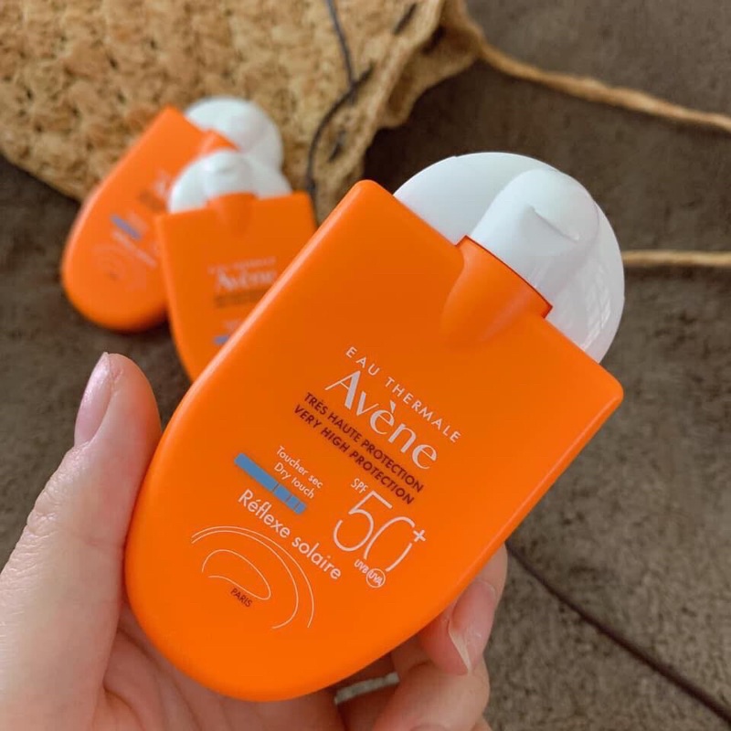 Avene Reflexe Solaire physical sunscreen SPF50 + Shopee Singapore