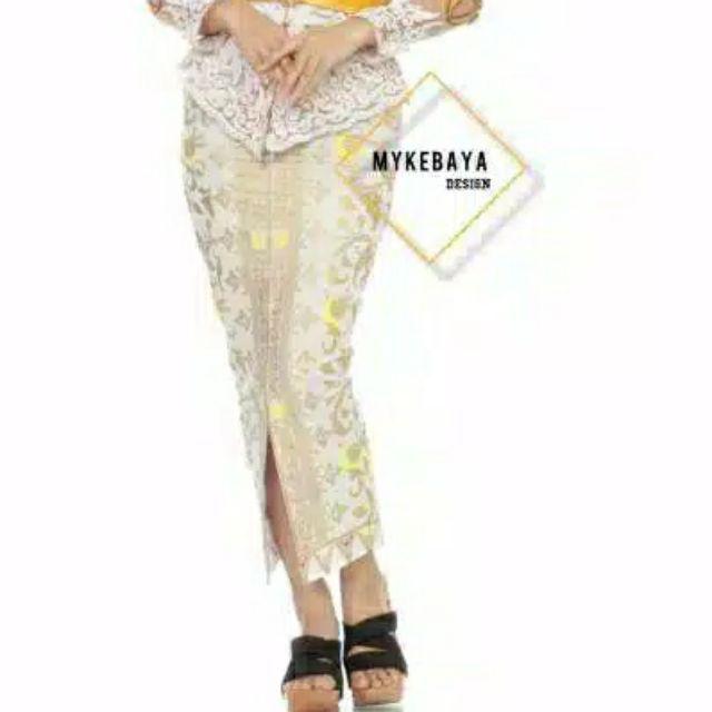 KATUN Printed Cotton Skirt With Carved Motifs Under kamen KEBAYA So ...