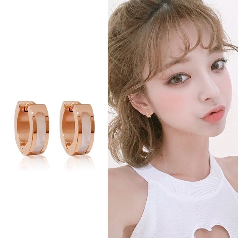 W clearance brand earrings