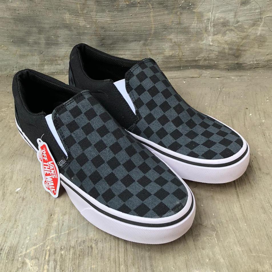 Checkerboard black and hot sale grey vans