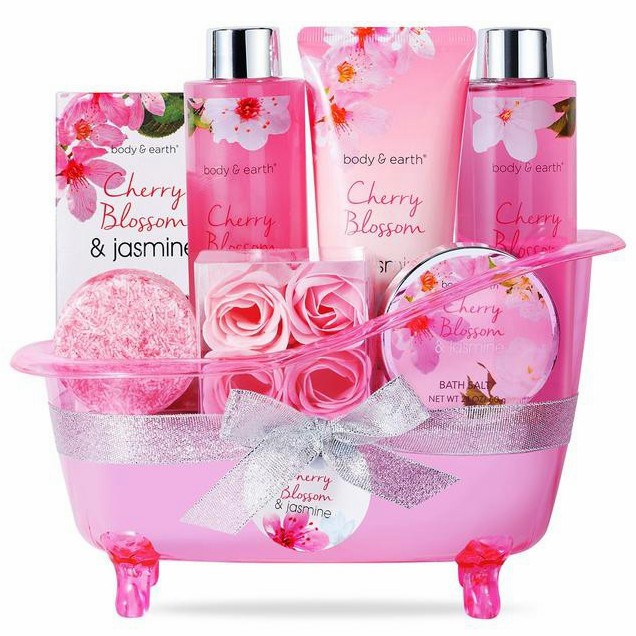 Body & Earth Bath Set Women's Day 8 Pcs) Shopee Singapore