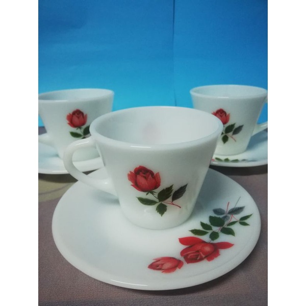 1960an Vintage Retro Pyrex June Rose cups and Saucers Set Pyrex lama ...