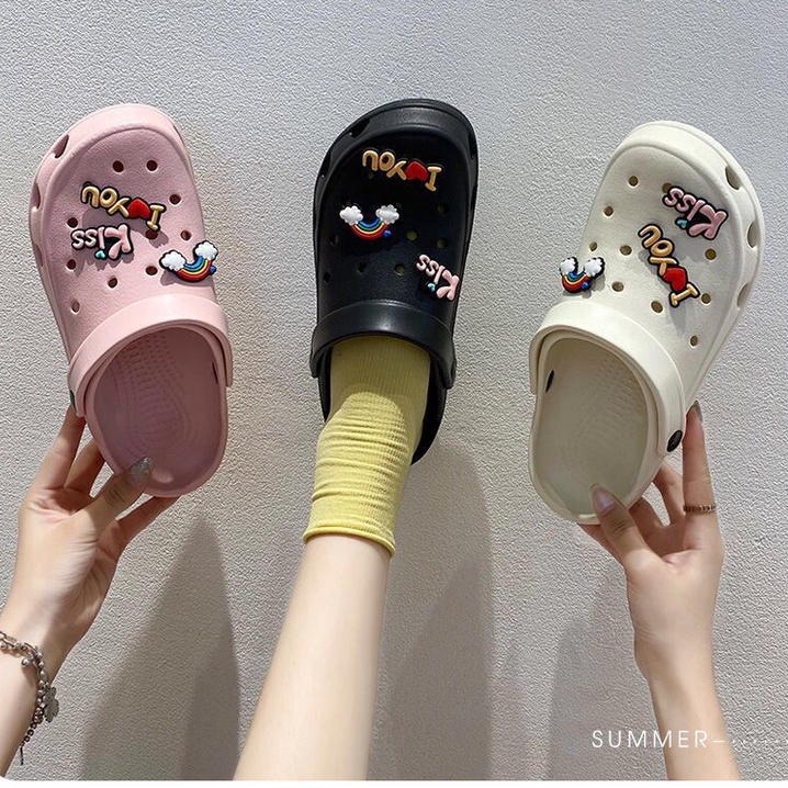 Crocs Kiss Slippers For Men And Women Hot Trend 2022 | Shopee Singapore