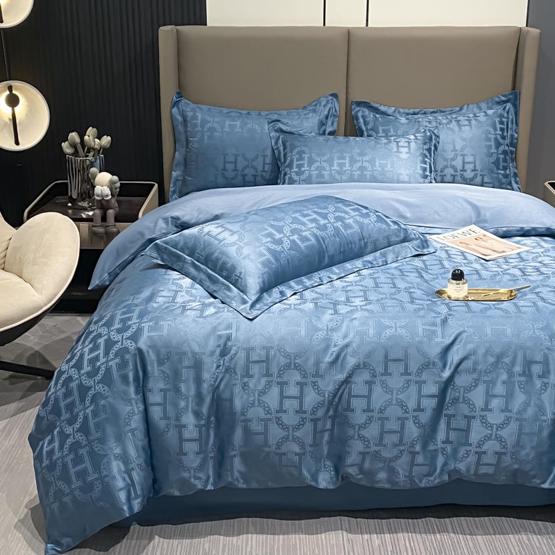 Luxury Green Silk Bedding Set - Solid Color Duvet Cover With Pillowcases & Flat Sheet For Queen & King Beds