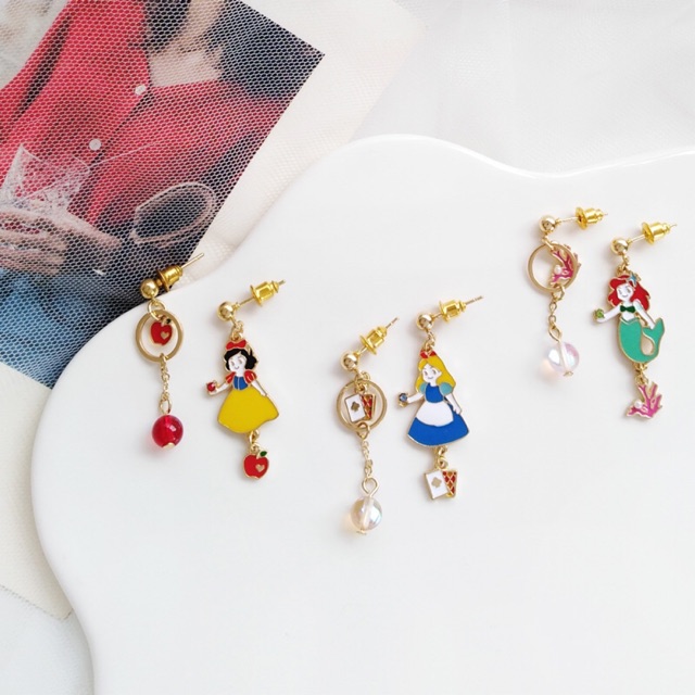 Girls on sale disney earrings