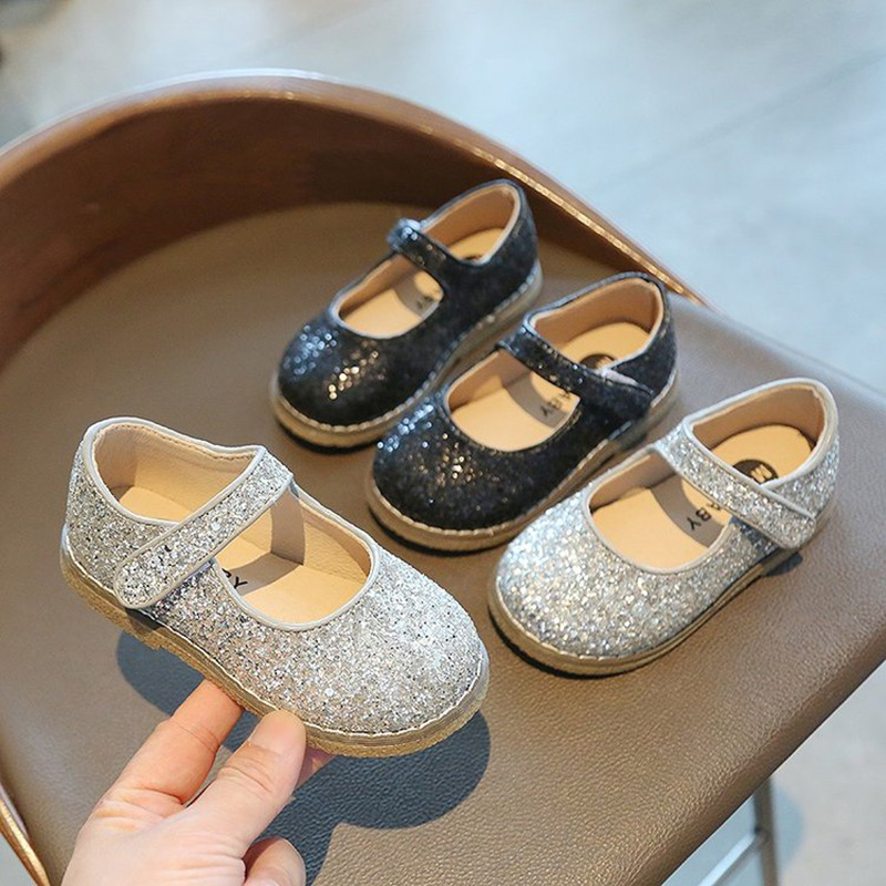 Girls deals silver shoes