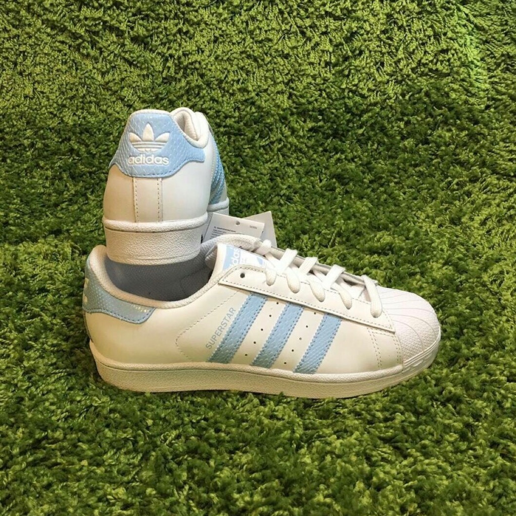 Adidas superstar lineas discount azules