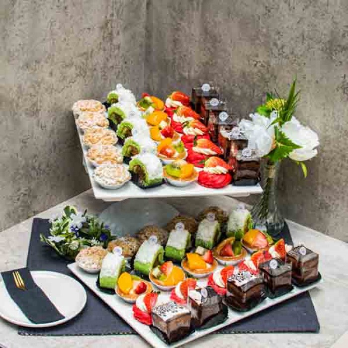 [HALAL CERTIFIED] Happy Oven Corporate Package 50 Pcs Of Tarts Cakes