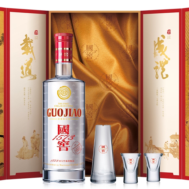 Guo Jiao 1573 Gift Set Lu Zhou Lao Jiao National Cellar 52% 375ml Baijiu  with Cups 国窖1573 高端白酒礼品装| Shopee Singapore