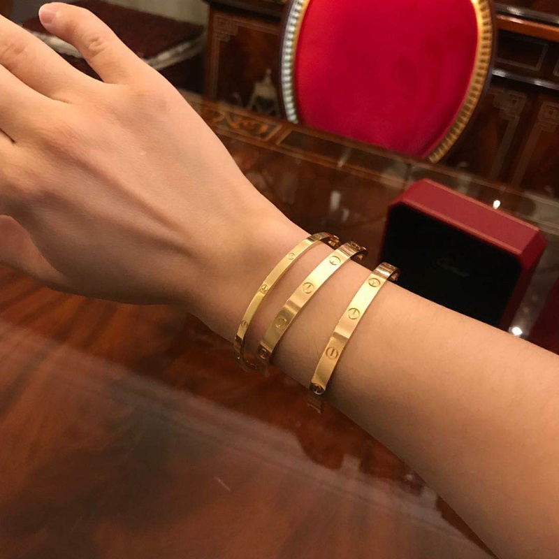 Cartier mens gold on sale bracelet