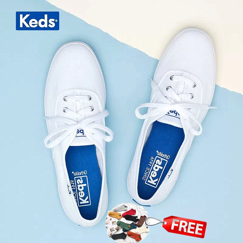 White keds hot sale slip on