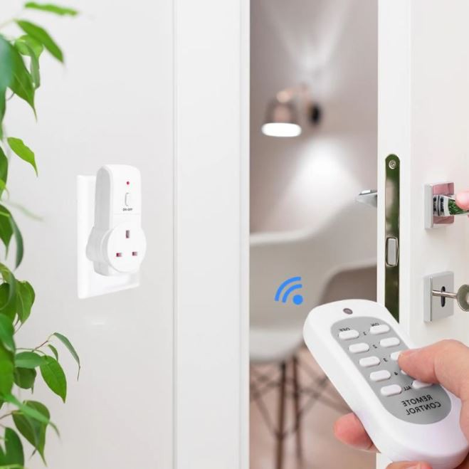 Remote UK Plug Power Outlet Light Switch Socket Smart Power Switch ...