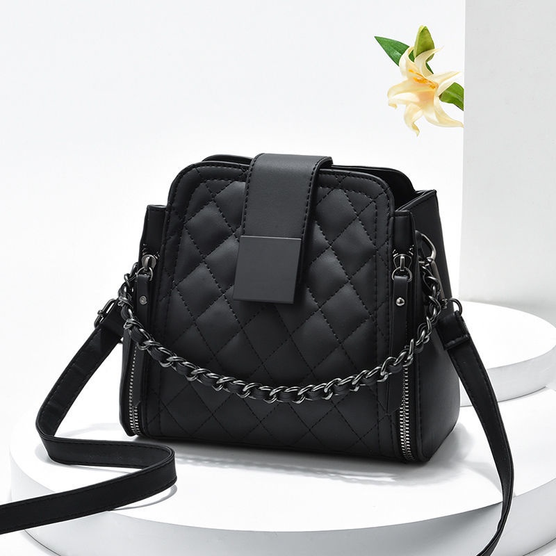 S013-Women's Bag New Fashion Korean Style Shoulder Bag Messenger Bag Chain Bag Bucket Bag