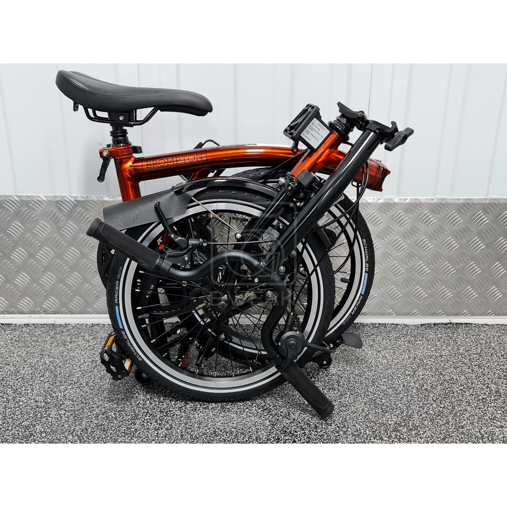 Brand New Brompton Flame Lacquer Black Edition 2022 C Line 6 Speed Mid  Explore (formerly known as M6L)