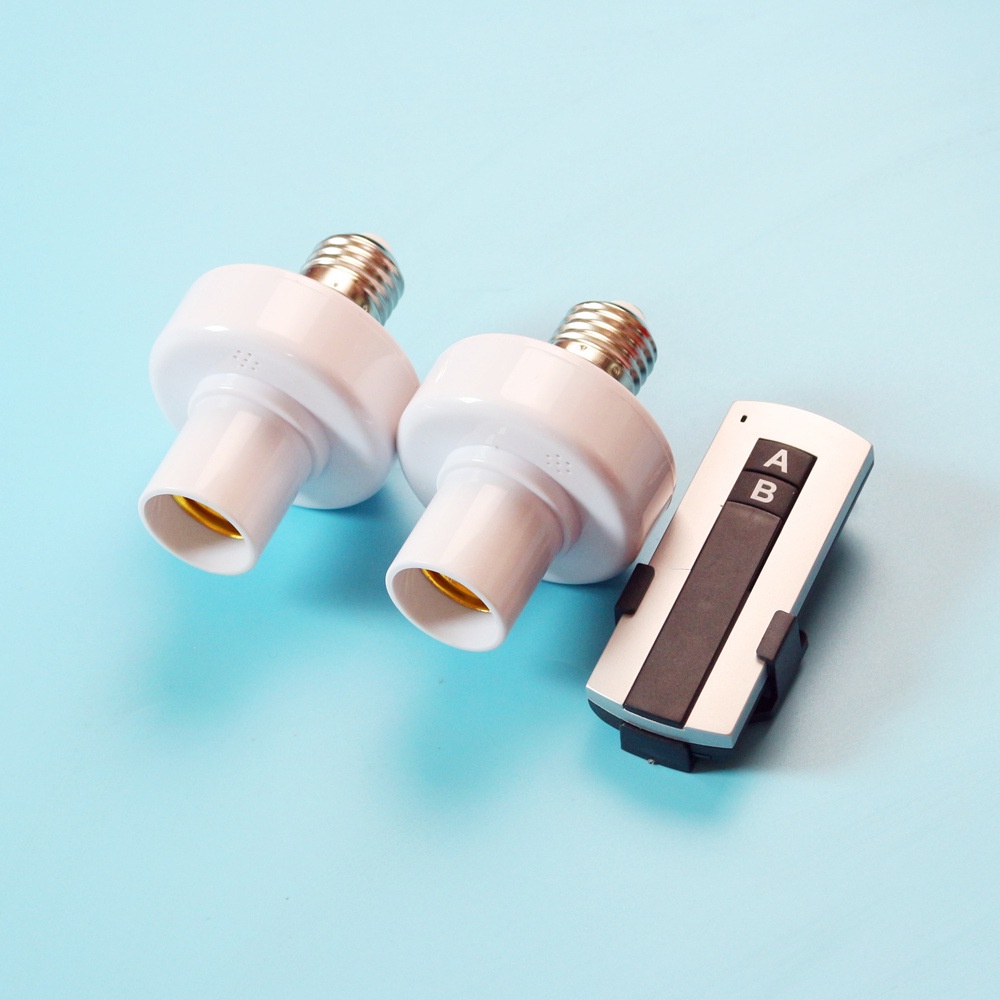Simple one pull two wireless remote control lamp holder, RF can go