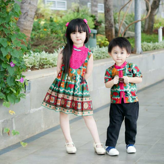 Batik model cheongsam hot sale