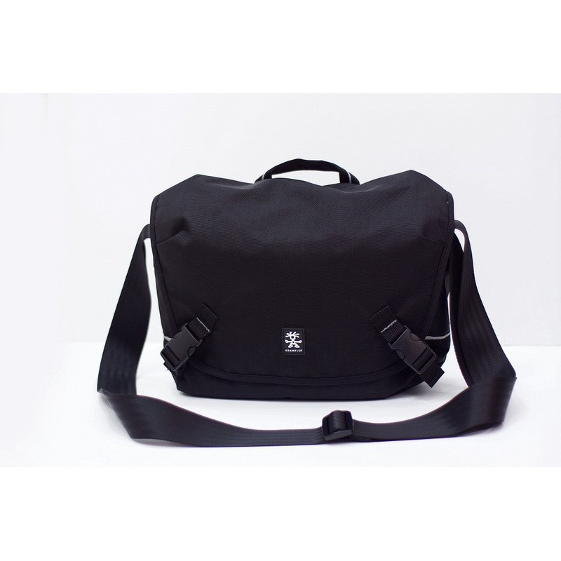 Crumpler proper store roady 7500