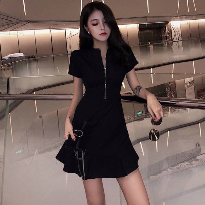 Elegant short black clearance dress