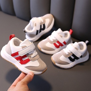 Child on sale sports shoes