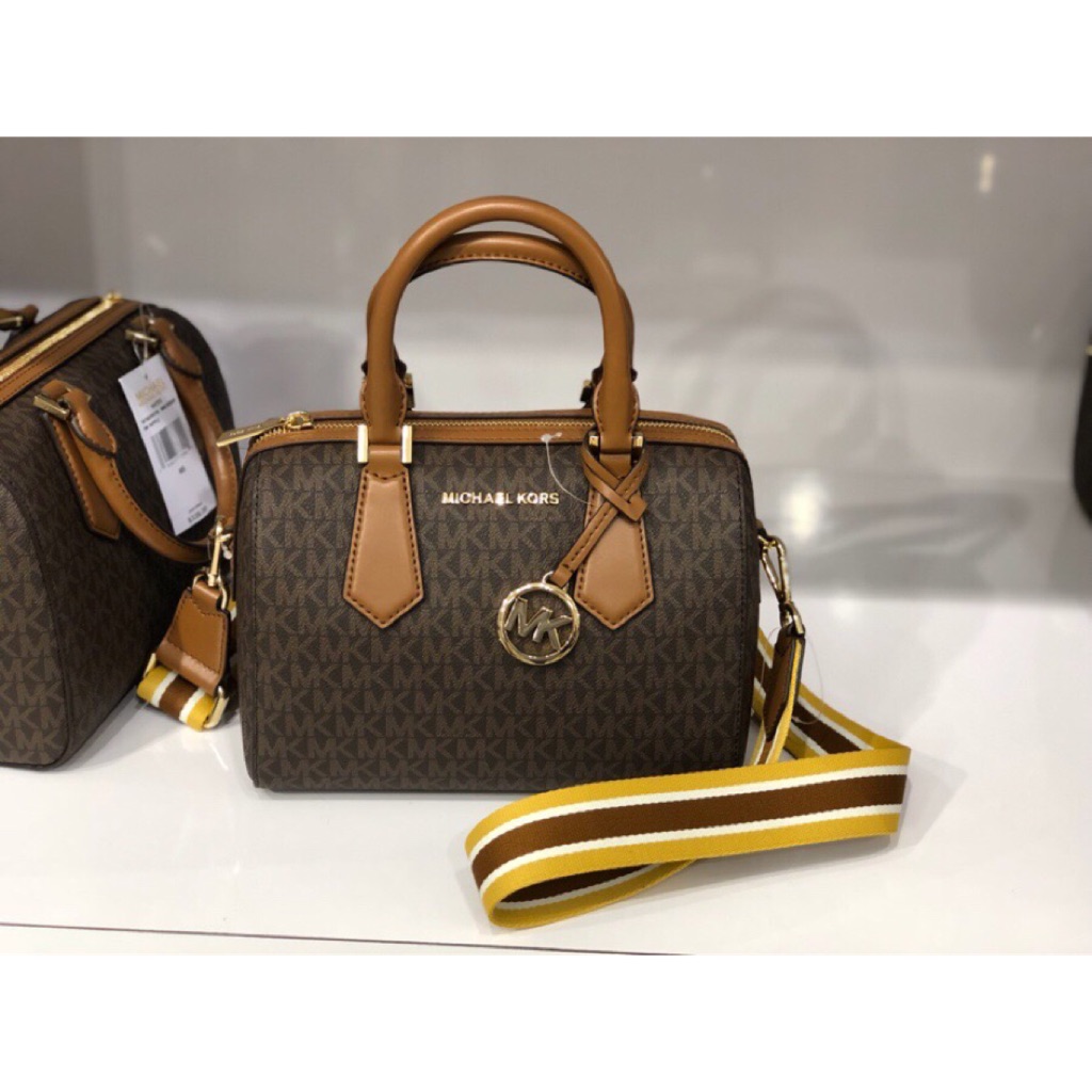 Michael kors sales hayes small