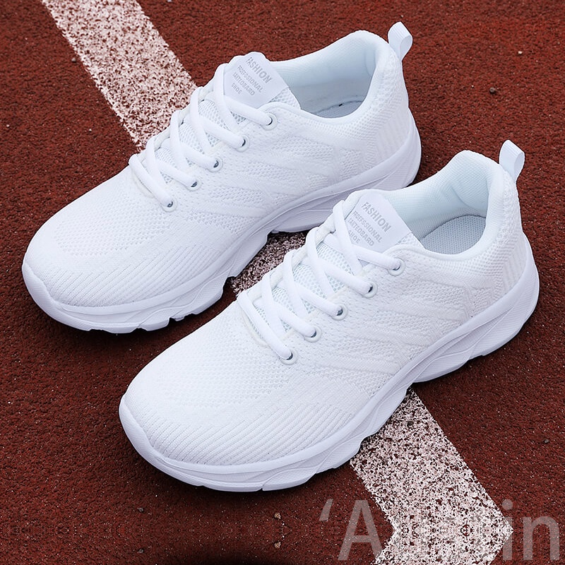 White hot sale sports sneakers