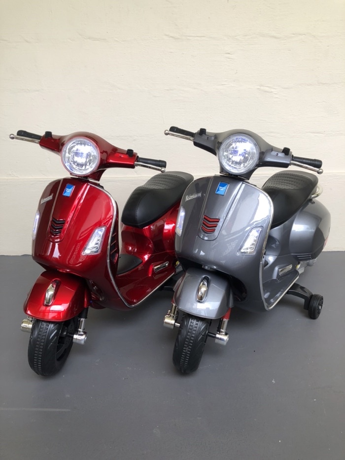 Electric vespa kids hotsell