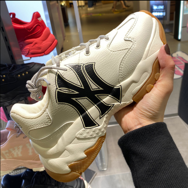 MLB Korea - New York Yankees Sneakers - Big Ball Chunky A