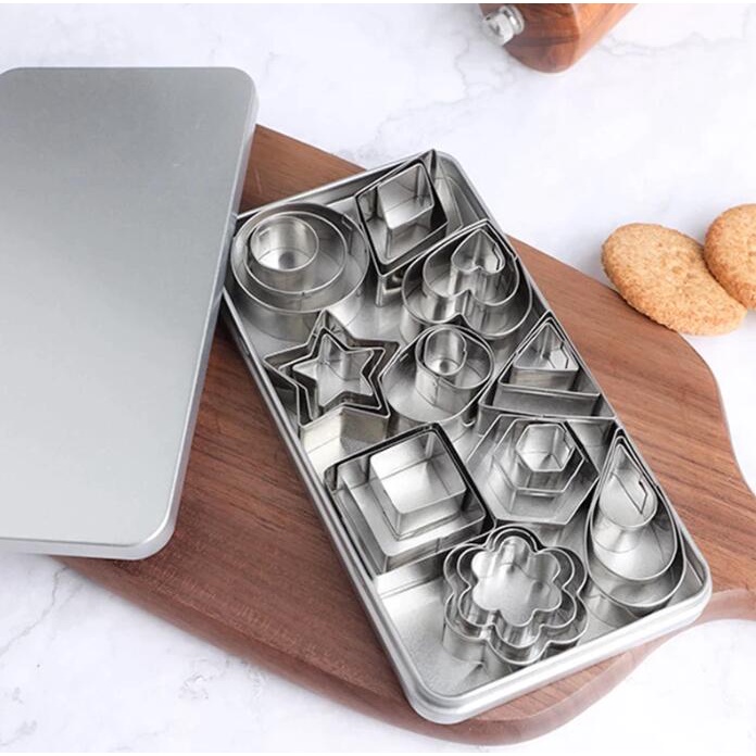 30 Pcsset Stainless Steel Cookie Biscuit Diy Mould For Baking Star Heart Round Flower Shape 3470