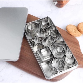 24PCS Cookie Cutters, Stainless Steel Small Cookie Cutters Reusable Fruit  Cutters Shapes with Box Vegetable Cutter Shapes Biscuit Cutter for DIY