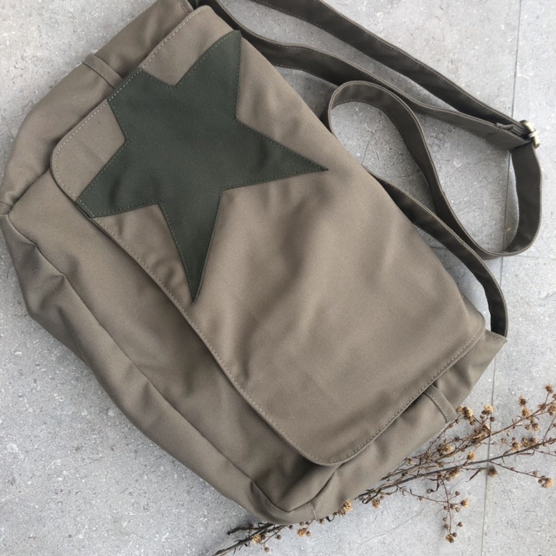 Shopee store messenger bag