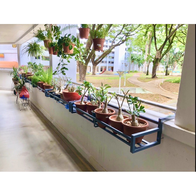 Modern Heavy Duty High Flower Plant Rack Balcony Display Shelf for HDB ...