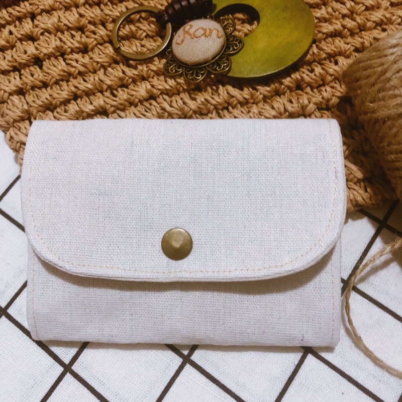Handmade PLAIN WHITE WALLET (3 compartments, with zipper) | Shopee ...