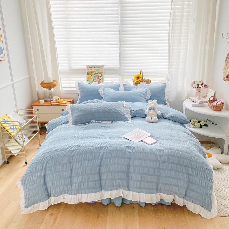 4 IN 1 Princess Style Bedding Set Seersucker Solid Style Quilt Flat