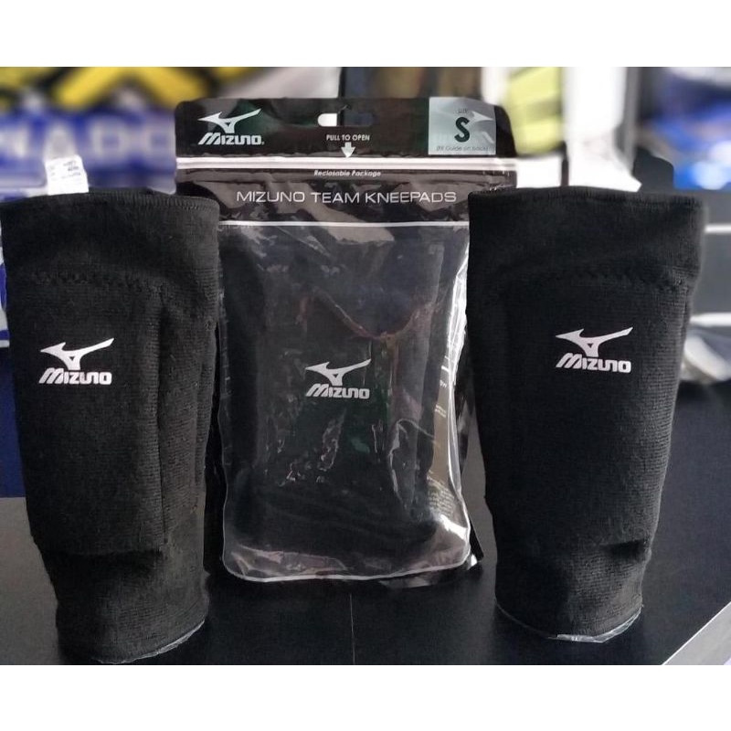 Mizuno team deals knee pad