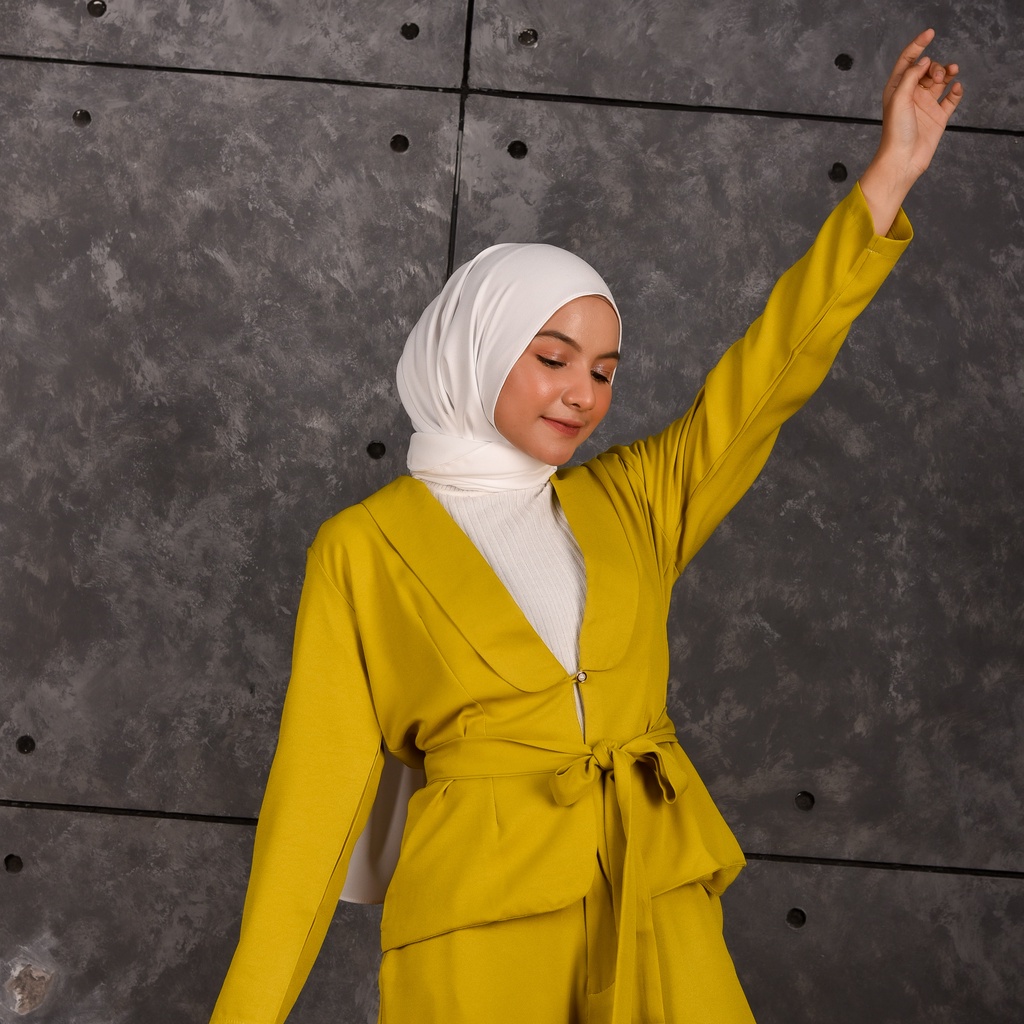 Michael's Collection - One Set Blazer Butterfly and Pants Miso Hijab Series - Gambar 3