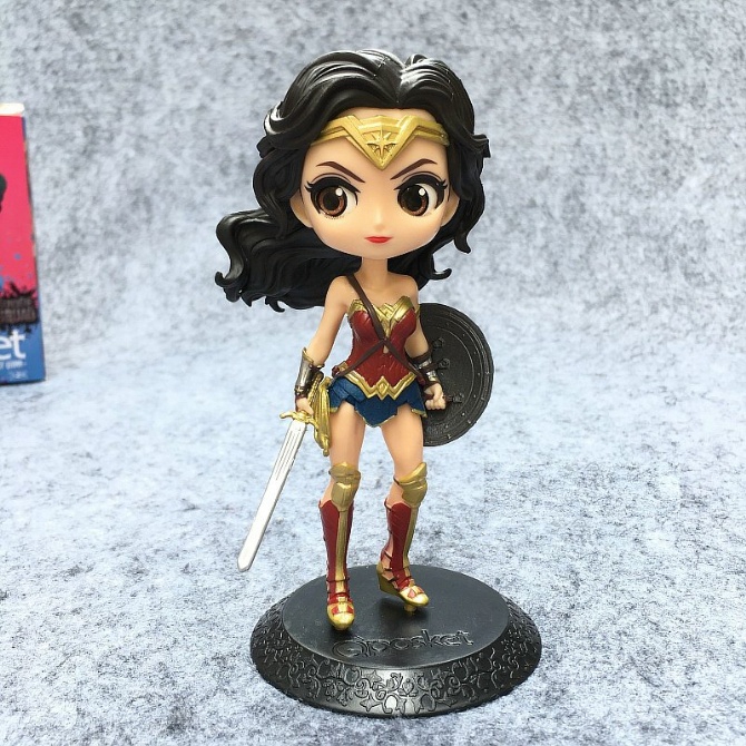 Wonder sales woman figurine