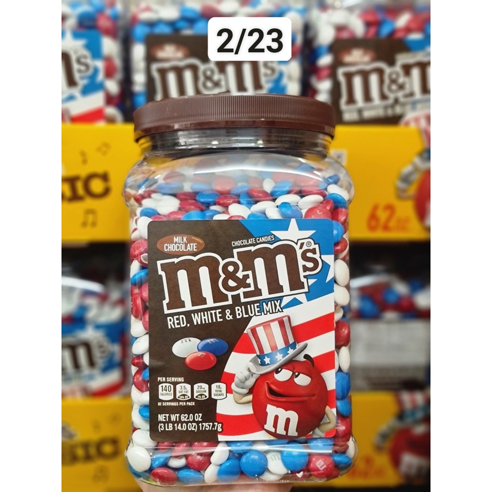 M&M's Chocolate Candies, Red, White & Blue Mix, Peanut - 62 oz