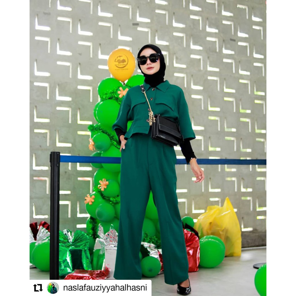 Michael's Collection - One Set Crop Top and Long Pants Syailendra - Gambar 3