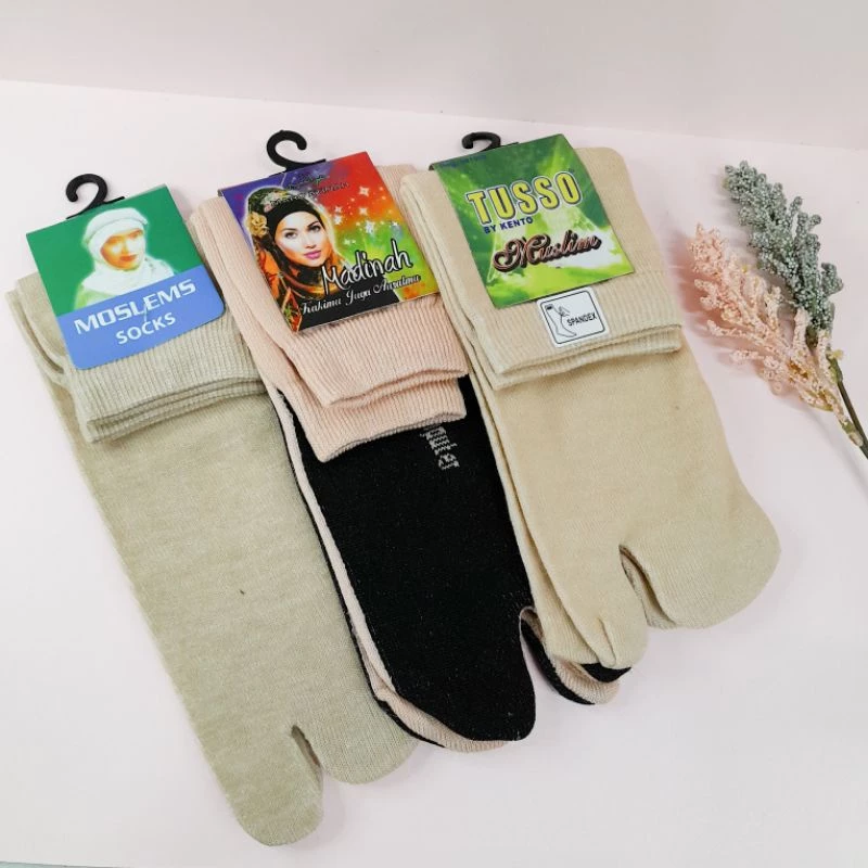 Kaos Kaki Jempol Muslimah Telapak Hitam Kaos Kaki Jempol Telapak Polos