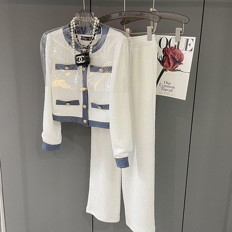Xiaoxiangfeng fashion suit early autumn 2021 new women's clothing net Hongyang temperament goddess model age reduction two-piece set