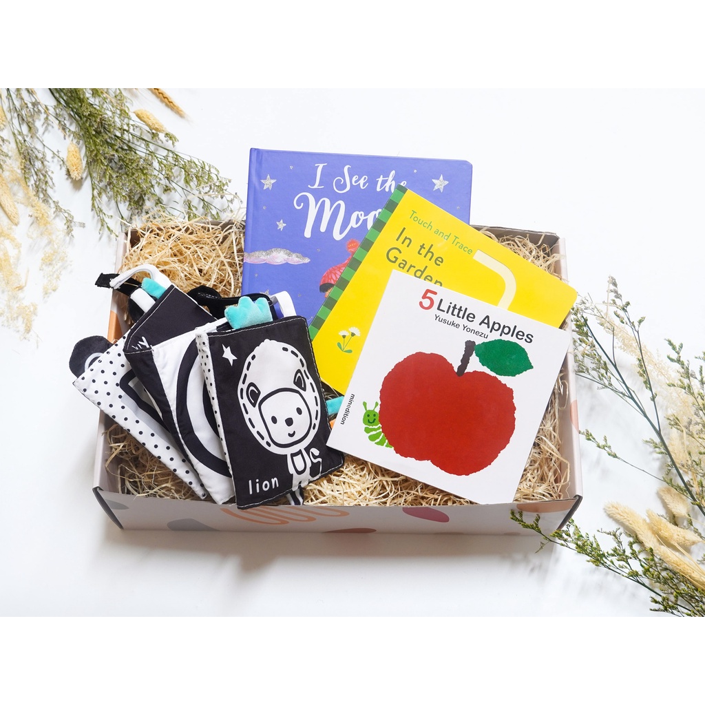 HATCHED GIFT Baby First Library | Newborn Gifts | Baby Shower | 100days ...